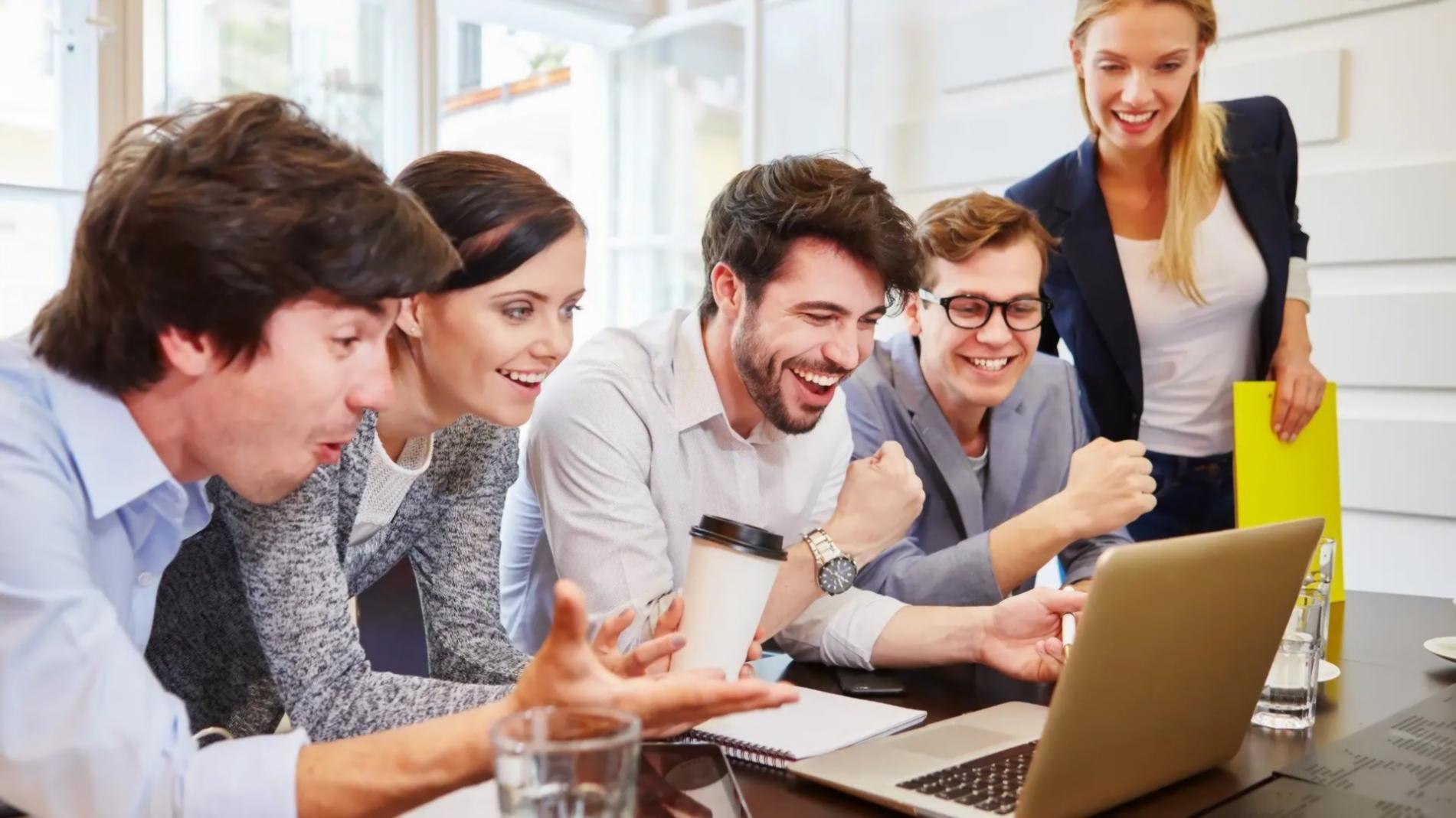 Modern ambalaj tasarımı örnekleri ve yaratıcı promosyon materyalleri