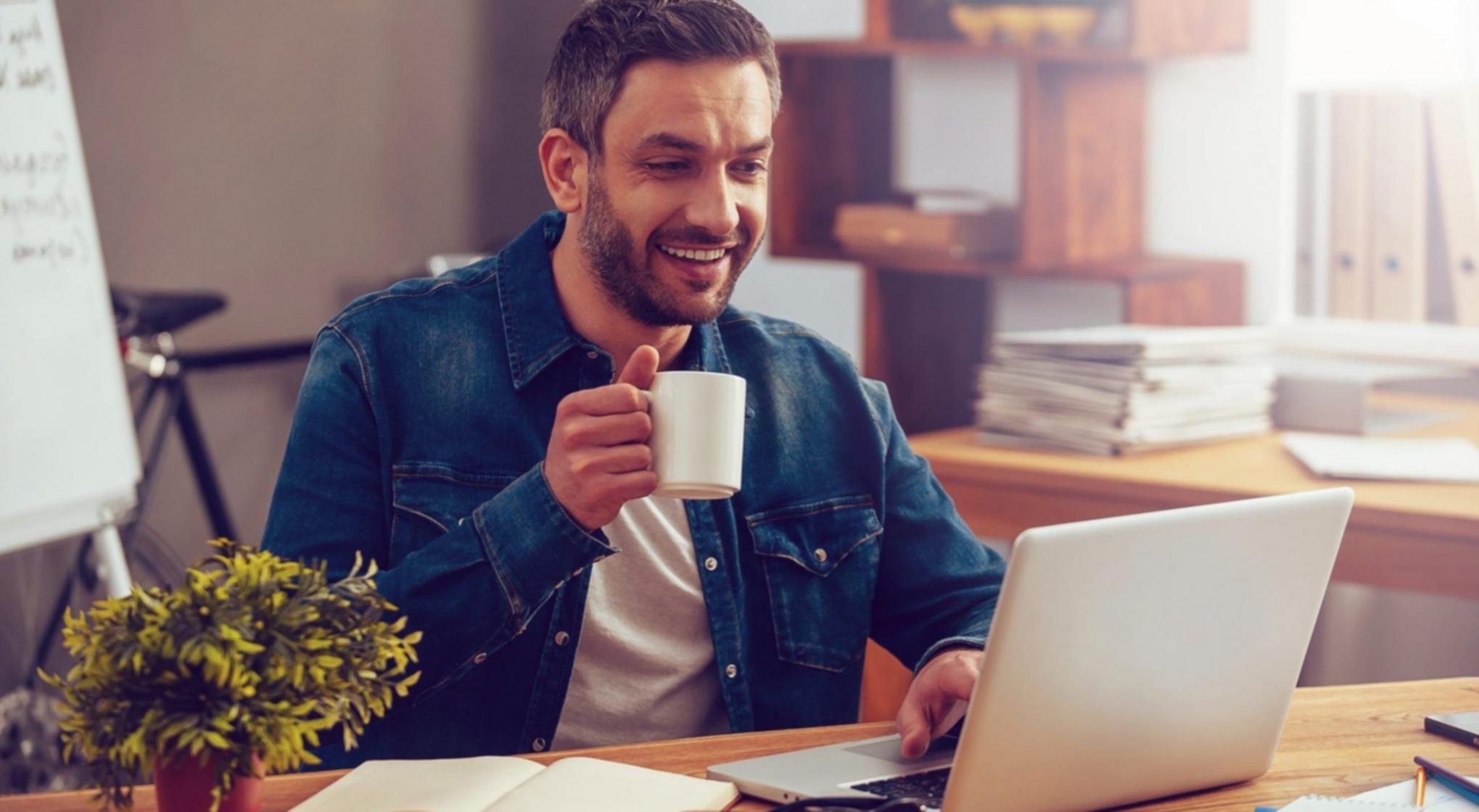 Tasarım danışmanlığı sırasında proje görüşmesi yapan ekip